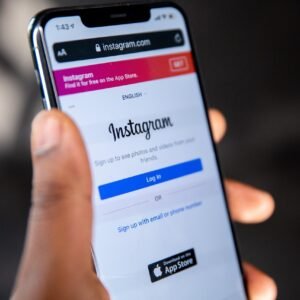 instagram, ig, smartphone, cellphone, instagram home page, iphone app, social media, instagram, instagram, instagram, instagram, instagram-5409107.jpg